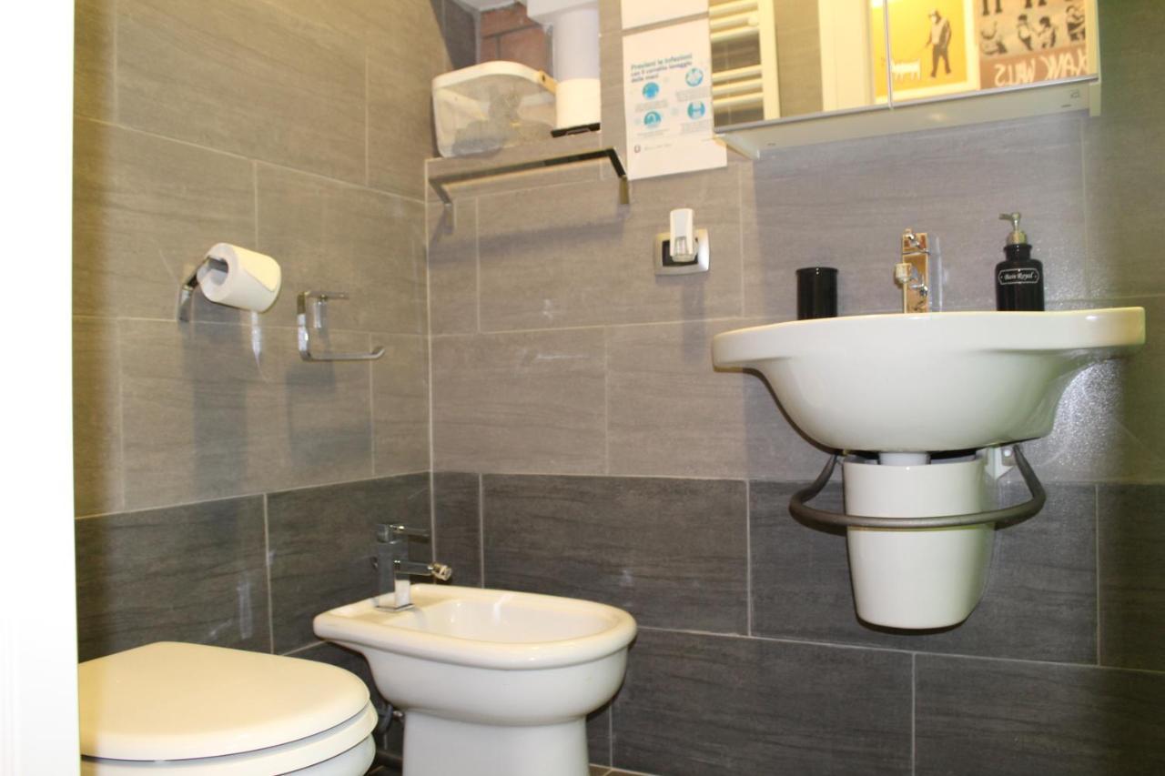 Naviglio81 Bed & Breakfast Milano Dış mekan fotoğraf