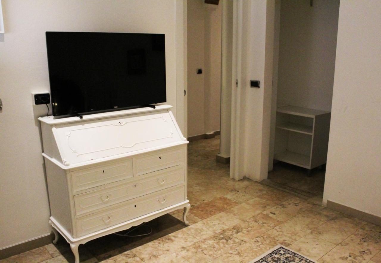 Naviglio81 Bed & Breakfast Milano Dış mekan fotoğraf